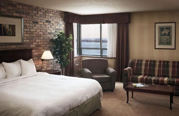 Waterfront Hotel Downtown Burlington Cameră foto