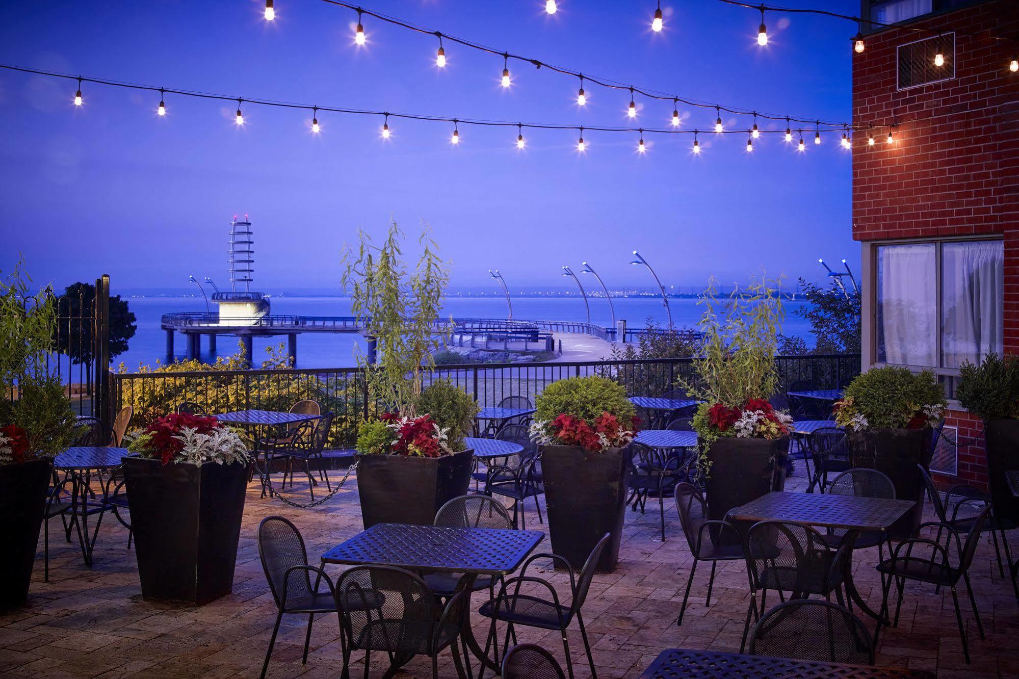 Waterfront Hotel Downtown Burlington Exterior foto